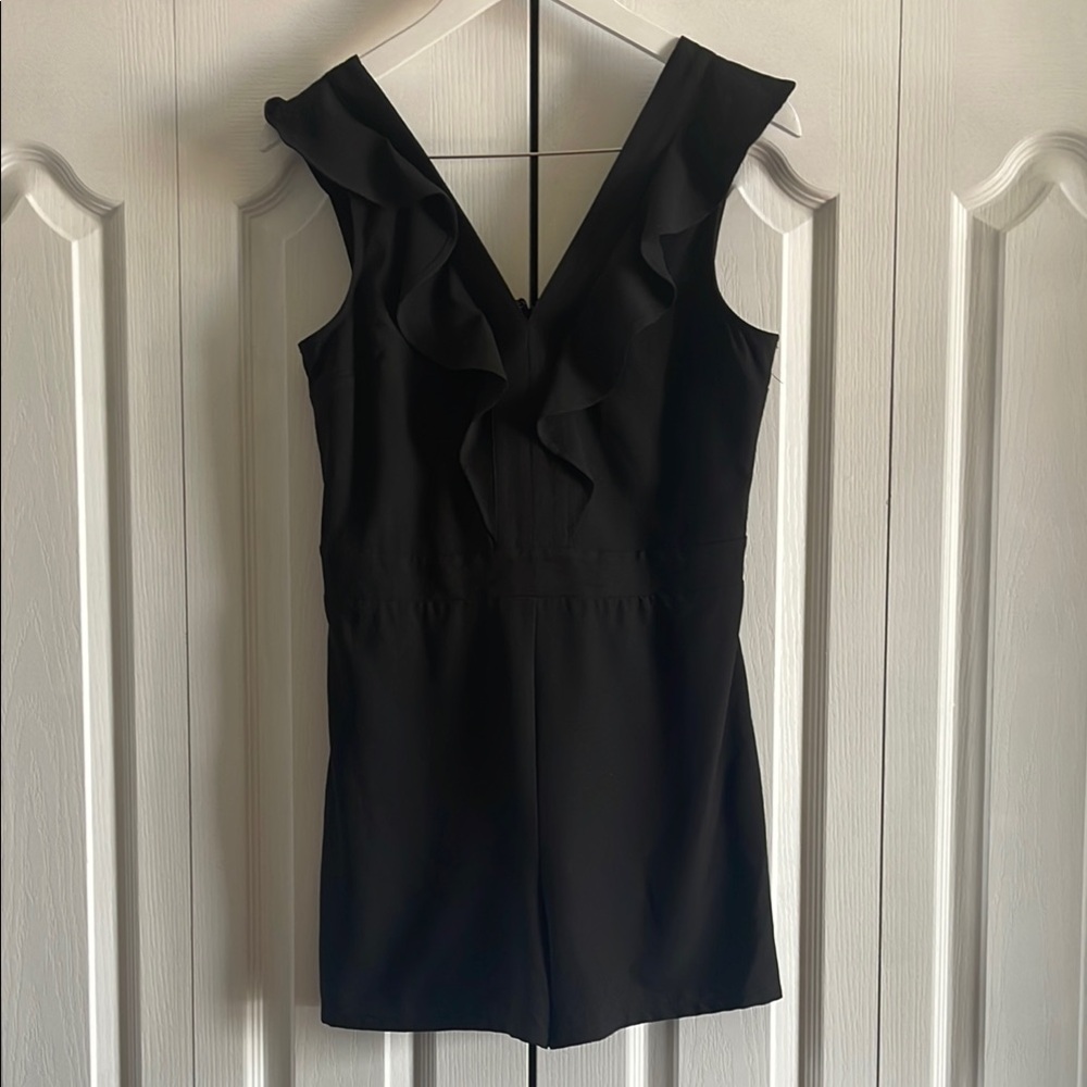 Bar III Shorts Romper Size 8 - Picture 2 of 7